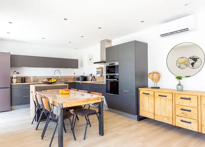Chez Julien - Superbe Maison Renovee Avec Piscine Chauffee * La Grande Motte